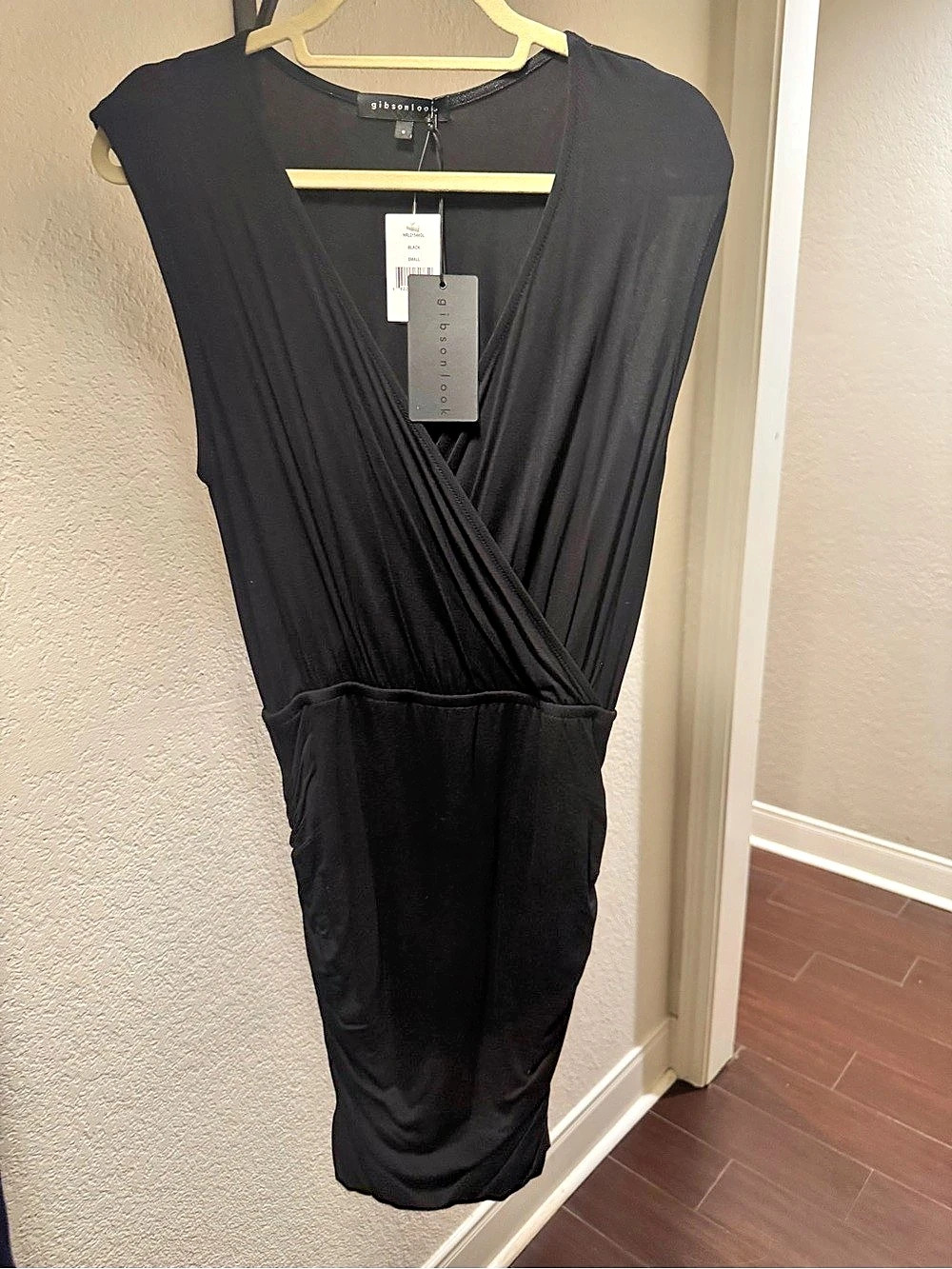 Gibsonlook Ruched Midi Dress in Black Size Small NWT